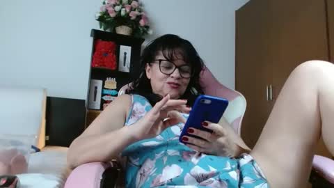 Snapshot of bailarina_atrevida chatting on 04.08.26 sandra online show from 04.08.26