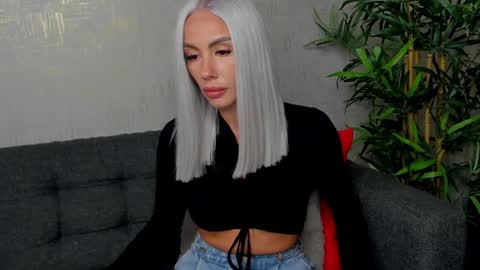 Snapshot of bailey_rush chatting on 12.23.24 bailey_rush online show from 12.23.24