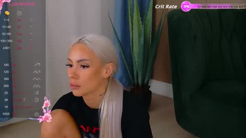 Snapshot of bailey_rush chatting on 10.28.25 bailey_rush online show from 10.28.25