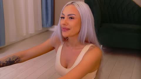 Snapshot of bailey_rush chatting on 02.18.26 bailey_rush online show from 02.18.26