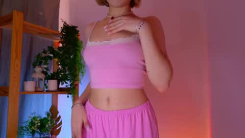 Elly online show from 04.15.26