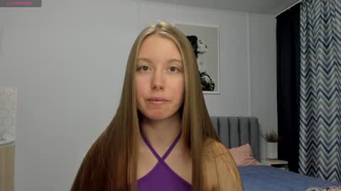 Snapshot of bam_bi chatting on 12.06.24 Kira online show from 12.06.24