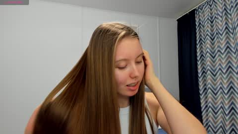 Snapshot of bam_bi chatting on 12.26.24 Kira online show from 12.26.24