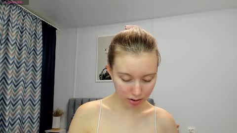 Snapshot of bam_bi chatting on 01.23.25 Kira online show from 01.23.25