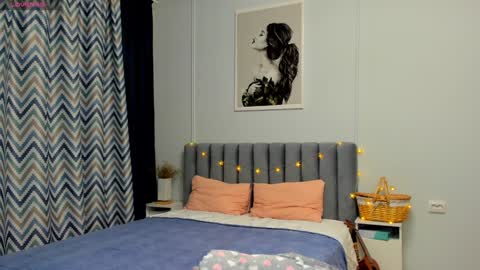 Snapshot of bam_bi chatting on 01.29.25 Kira online show from 01.29.25