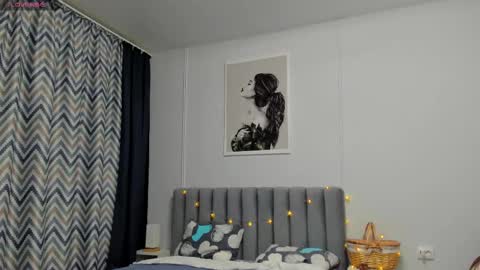 Snapshot of bam_bi chatting on 02.15.25 Kira online show from 02.15.25