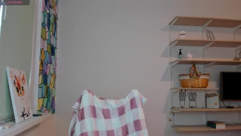 Snapshot of bam_bi chatting on 09.17.25 Kira online show from 09.17.25