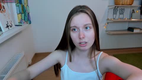 Snapshot of bam_bi chatting on 10.04.25 Kira online show from 10.04.25