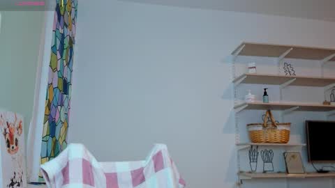 Snapshot of bam_bi chatting on 10.13.25 Kira online show from 10.13.25