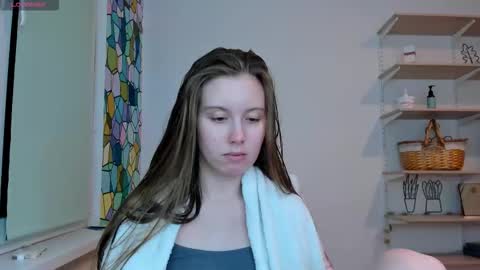 Snapshot of bam_bi chatting on 10.26.25 Kira online show from 10.26.25