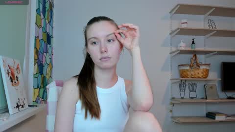 Snapshot of bam_bi chatting on 11.04.25 Kira online show from 11.04.25