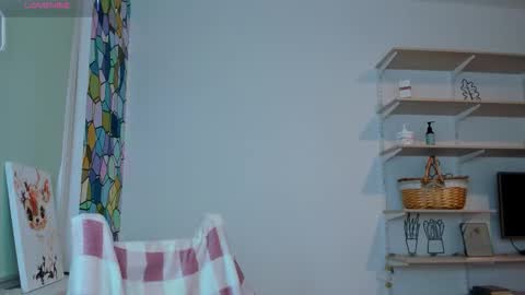 Snapshot of bam_bi chatting on 11.30.25 Kira online show from 11.30.25