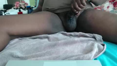 Snapshot of bama_g chatting on 11.18.25 Living on the EDGEAlways working on the next O. Stroking Smoking and Throwing tknss online show from 11.18.25