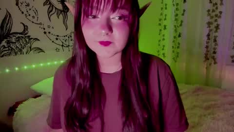 Snapshot of bambimayy chatting on 01.08.26 May 3 online show from 01.08.26