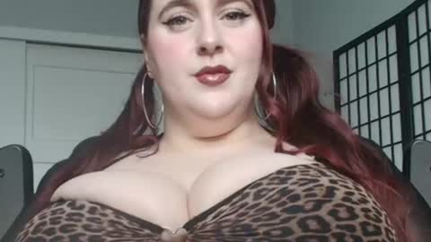Snapshot of bambixxlynn chatting on 07.22.26 bambixxlynn online show from 07.22.26