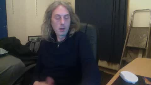 Snapshot of bangintoleather chatting on 10.31.25 bangintoleather online show from 10.31.25