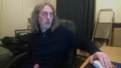 Snapshot of bangintoleather chatting on 11.07.25 bangintoleather online show from 11.07.25