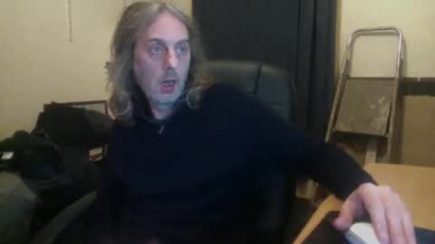 Snapshot of bangintoleather chatting on 11.22.25 bangintoleather online show from 11.22.25