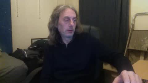 Snapshot of bangintoleather chatting on 11.30.25 bangintoleather online show from 11.30.25