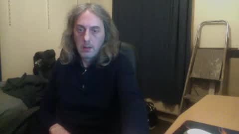 Snapshot of bangintoleather chatting on 12.19.25 bangintoleather online show from 12.19.25