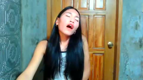 Snapshot of baninay810654 chatting on 06.19.26 baninay810654 online show from 06.19.26