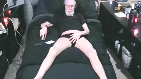 BANJOEY online show from 04.16.26