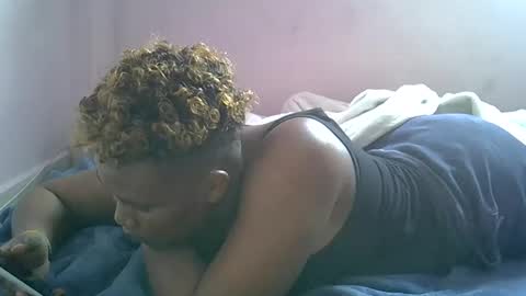 Snapshot of bantubaby chatting on 11.23.25 bantubaby online show from 11.23.25