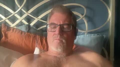 Snapshot of bapeter218 chatting on 11.11.25 bapeter218 online show from 11.11.25