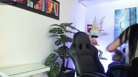 Gabi  online show from 12.21.25