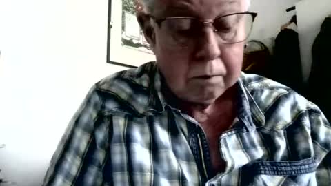 Snapshot of baratch chatting on 06.18.26 baratch online show from 06.18.26
