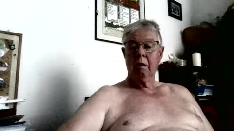 Snapshot of baratch chatting on 08.02.26 baratch online show from 08.02.26