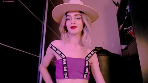 Snapshot of barbara_6_6_6 chatting on 12.17.24 Barbara Blossom online show from 12.17.24