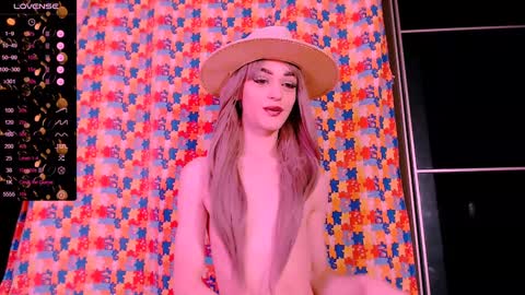 Snapshot of barbara_6_6_6 chatting on 01.11.25 Barbara Blossom online show from 01.11.25