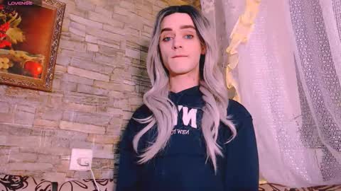 Snapshot of barbara_6_6_6 chatting on 09.24.25 Barbara Blossom online show from 09.24.25