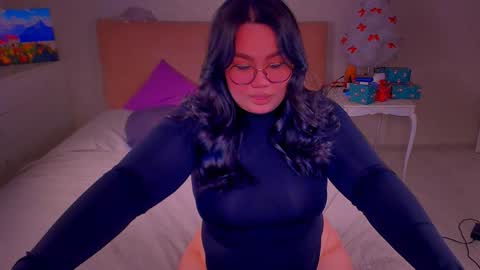 Barbie Kim online show from 02.08.25