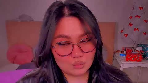 Barbie Kim online show from 02.11.25