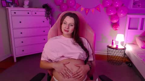 Snapshot of barbara_brylska chatting on 09.22.25 Barb online show from 09.22.25