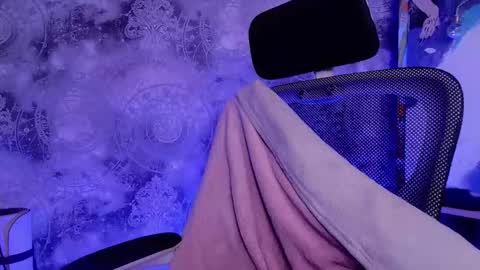 barbara_dennis online show from 10.30.25