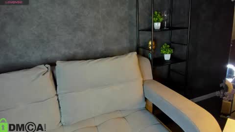 barbara_mitchel online show from 10.21.25