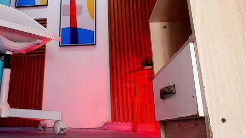 Barbara online show from 04.15.26