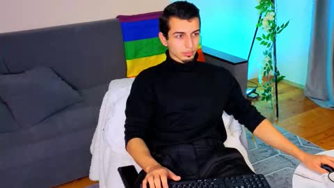 Snapshot of barbarboss chatting on 12.03.25 John online show from 12.03.25