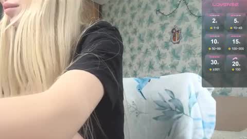 Snapshot of barbie_angel_ chatting on 03.20.26 Barbie online show from 03.20.26