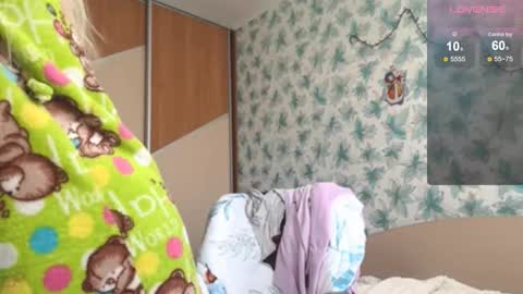 Snapshot of barbie_angel_ chatting on 03.21.26 Barbie online show from 03.21.26