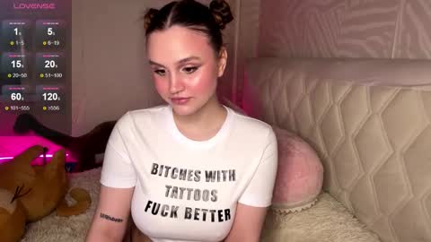 Snapshot of barbie_charm_ chatting on 02.19.26 Rina online show from 02.19.26