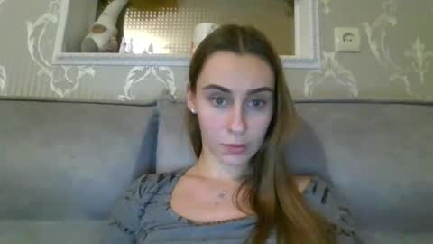 Snapshot of barbie_giirls_ chatting on 02.04.25 Kate online show from 02.04.25