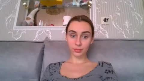 Snapshot of barbie_giirls_ chatting on 03.04.25 Kate online show from 03.04.25