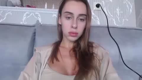 Snapshot of barbie_giirls_ chatting on 10.16.25 Kate online show from 10.16.25