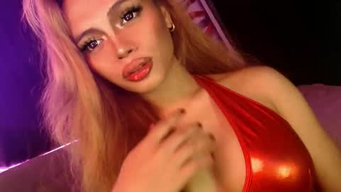 Snapshot of barbie_ivana chatting on 04.20.26 barbei online show from 04.20.26
