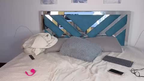 barbie_latinaaa online show from 10.24.25