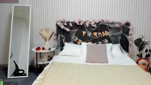 Barbie Staze online show from 11.01.25